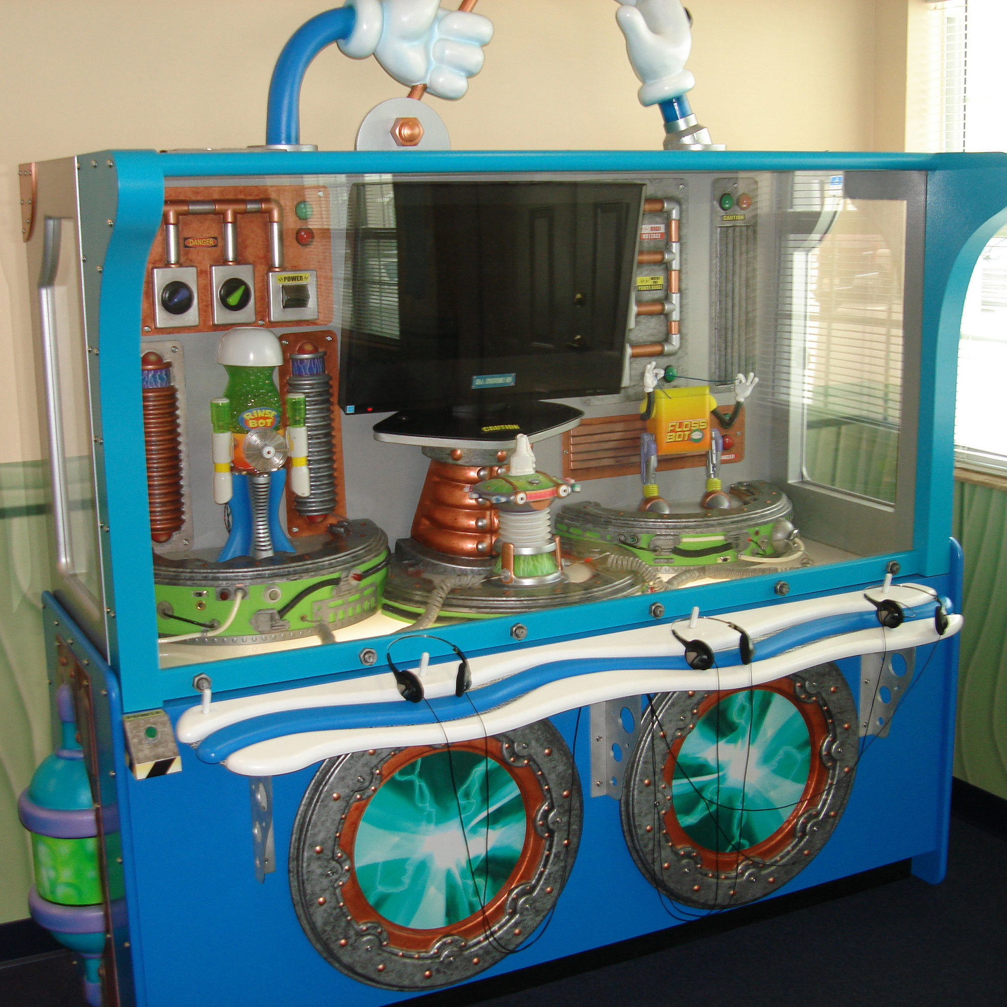 Interactive custom robotic display at a Pediatric Dental Office