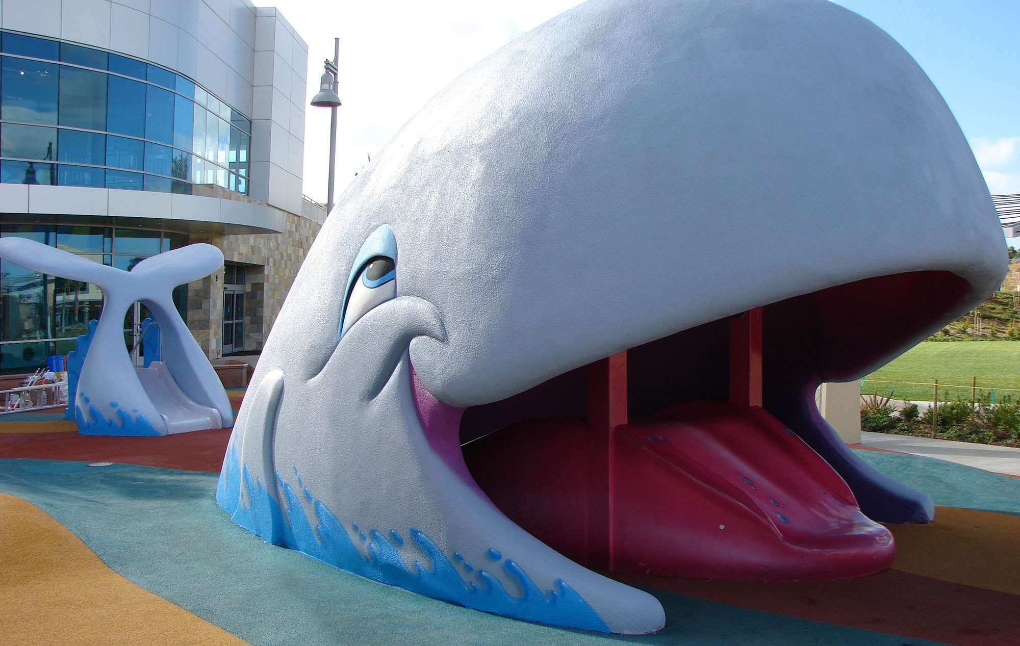 Outdoor Giant 3D sculpted Whale Shaped Slide